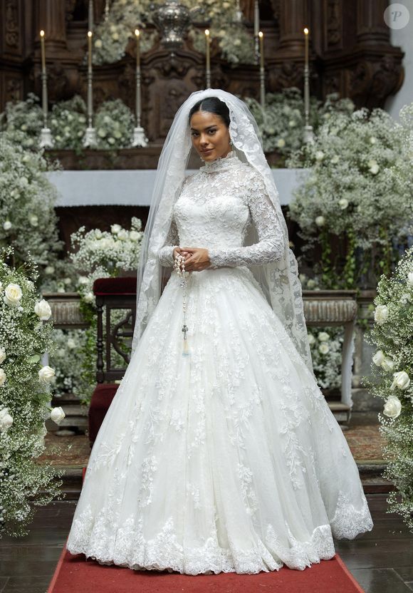 Vestido de noiva de Maria de Fátima em 2025 tem sido muito elogiado nas redes sociais