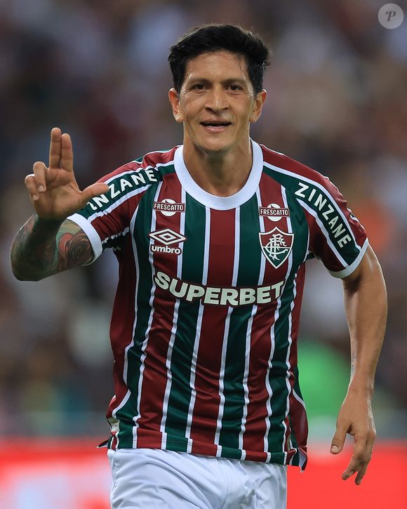 Para dar seu melhor em campo, Germán Cano também conta com uma equipe multidisciplinar, incluindo chef pessoal e nutricionista