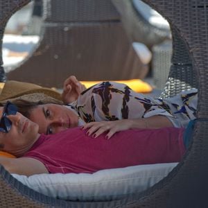 Em 'SOS Mulheres ao Mar 2', Reynaldo Gianecchini e Giovanna Antonelli vivem o casal André e Adriana