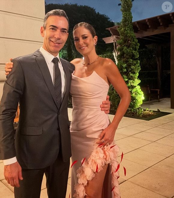 César Tralli falou do seu amor pelas filhas na legenda, destacando que suas férias são sempre felizes