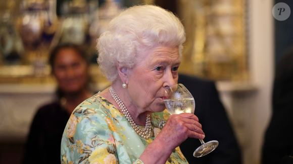 Rainha Elizabeth II era fã de uma sobremesa que há poucos meses viralizou nas redes sociais em uma versão mais simples e amadora
