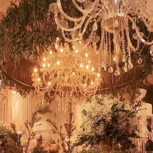 Além da decoração, o casamento também contou com um cardápio de luxo