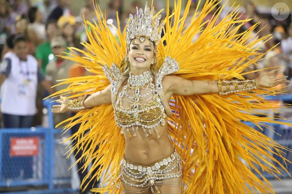 Grazi Massafera já foi rainha de bateria