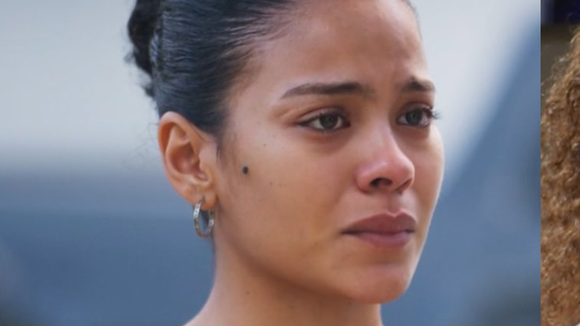 ‘Não faz o mínimo sentido’: público não engole decisão de Maria de Fátima sobre o filho em 'Vale Tudo' e aponta falhas no roteiro