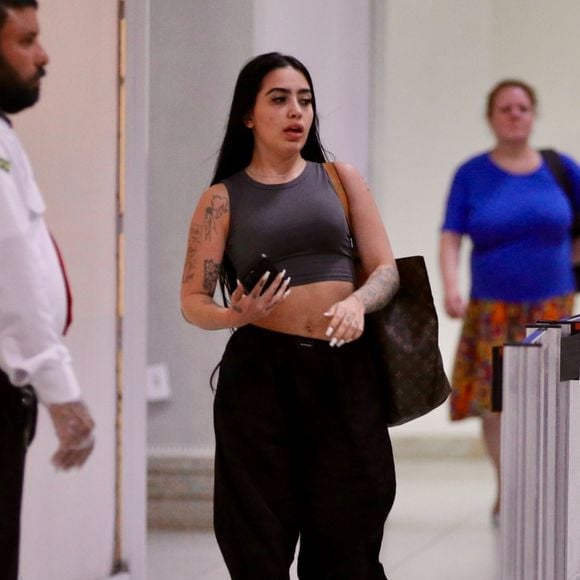 Vídeo íntimo de MC Mirella e Dynho Alves: funkeira afirmou que irá à Justiça, alegando que a comercialização da gravação só pode ser realizada em contas autorizadas por ela