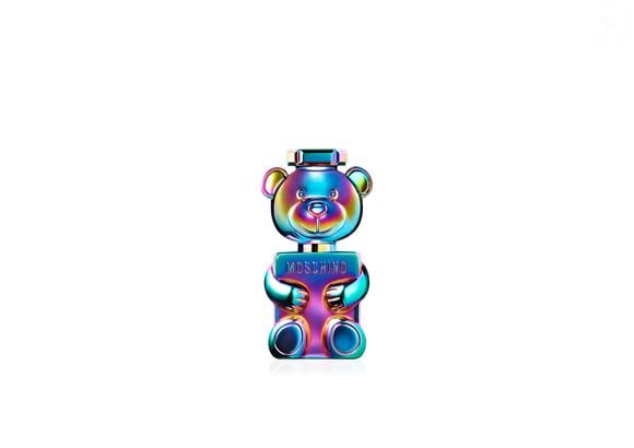 Toy 2 Pearl, de Moschino: Lançado em 2023, o Toy 2 Pearl, de Moschino, é um Eau de Parfum unissex que combina notas de limão, gelado de fruta e orégano na saída. No coração, frésia e jasmim se encontram com um toque de areia, enquanto cipreste, almíscar e vetiver aparecem no fundo