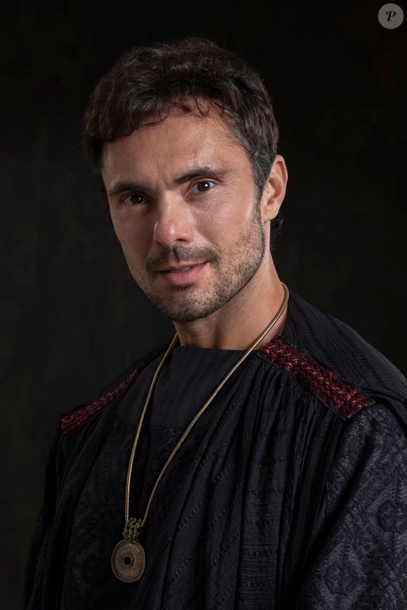 Adriano Toloza é Marcus na série 'Paulo, o Apóstolo', da Record