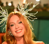 Crochê e biquíni de cintura baixa: Marina Ruy Barbosa ousa em look com bumbum de fora para ver desfiles da Sapucaí. Fotos!