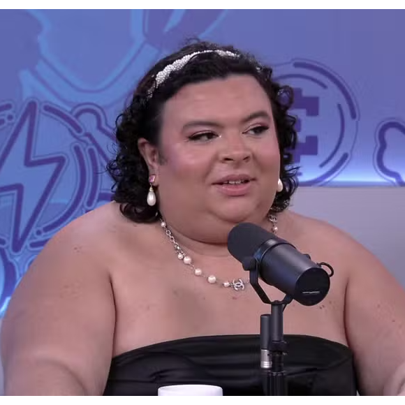 A porquinha Rainha Mattos foi dado em referência à influenciadora digital homônima, conhecida por cobrir notícias do mundo das celebridades