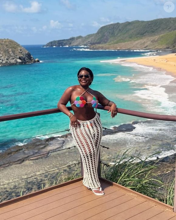 Em suas redes sociais, Jojo Todynho publicou algumas fotos de biquíni exibindo seu corpo após cirurgias