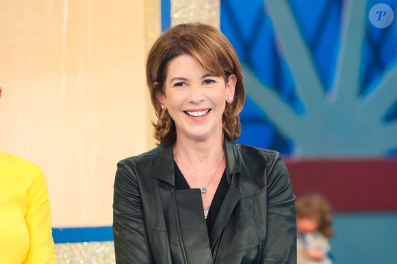 Baixa audiência do SBT fez telespectador/fã pedir a demissão de Daniela Beyruti, filha de Silvio Santos e presidente da emissora