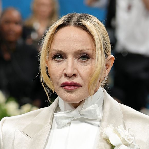 Madonna evitar tomar lados no conflito, mas alerta para a urgência em proteger as crianças de Gaza, que sofrem desnutrição severa e falta de acesso a água
