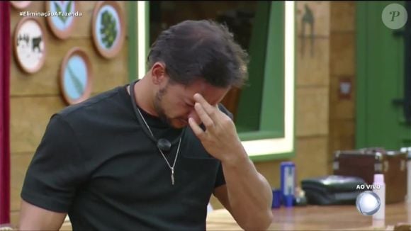 Rivais de Dudu Camargo ficam em choque com a permanência do jornalista no jogo