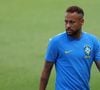 De acordo com a dermatologista, Neymar realiza lasers de última geração, incluindo os coreanos que deixam a pele com aspecto viçoso