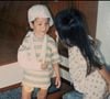 Sandy compartilha foto rara com Júnior na infância e o homenageia no aniversário