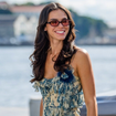 'Amor da Minha Vida' nem estreou a 2ª temporada e já é garantia de sucesso: série de Bruna Marquezine é renovada pelo Disney+; relembre looks icônicos da Bia com slip dress, camisa boyfriend e mais peças para você copiar