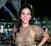 No Carnaval 2024, Bruna Marquezine optou por um look cheio de brilhos e aplicações.