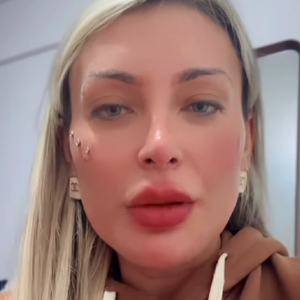 Andressa Urach escreveu na legenda de seu vídeo: 'Perdão em nome dos brasileiros! @potus', se referindo à Donald Trump.