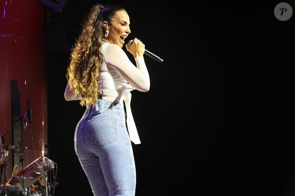 O visual escolhido por Ivete Sangalo para o show na Marina da Glória uniu brilho e sensualidade em uma produção
