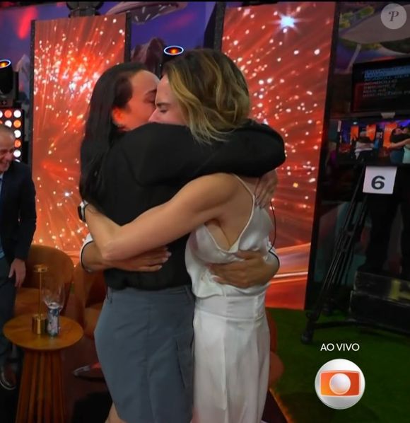 Cida, irmã de Ana Paula Renault, destaca que elas têm ‘problemas e rusgas’: ‘Nossa ligação é eterna! Independentemente dos nossos problemas e das nossas rusgas, eu estou aqui’