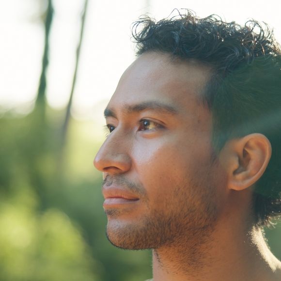 'Ninguém que detém muito poder é humano, pois está tentando manipular e utilizar todas as criaturas ao seu redor'. É o que afirma Ramiro Calle,