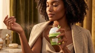 Nem Mounjaro, nem Ozempic: estes 2 perfumes gourmands árabes do século XXI com notas doces satisfazem minha vontade de doce sem sair da dieta