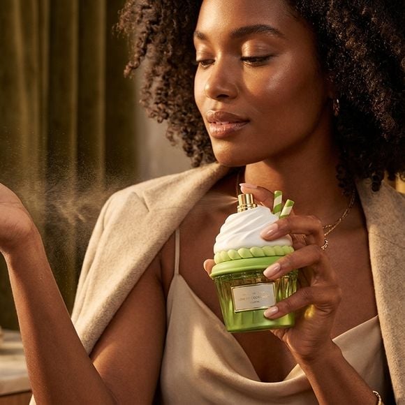 Nem Mounjaro, nem Ozempic: estes 2 perfumes gourmands árabes do século XXI com notas doces satisfazem minha vontade de doce sem sair da dieta
