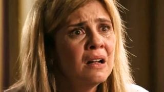 A psicologia revela: a forma mais solitária de amor não é não ser amado, mas ser adorado por uma versão de si mesmo que você representa há tanto tempo que o seu verdadeiro eu começou a se sentir impostor