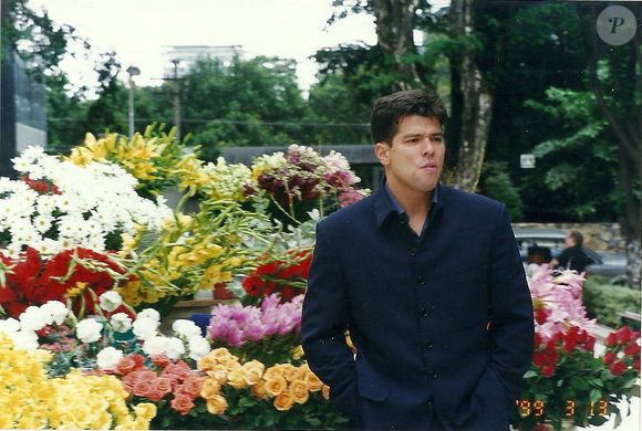 Maurício Mattar mostrou uma beleza mais madura em 'Louca Paixão', novela da Record TV de 1999