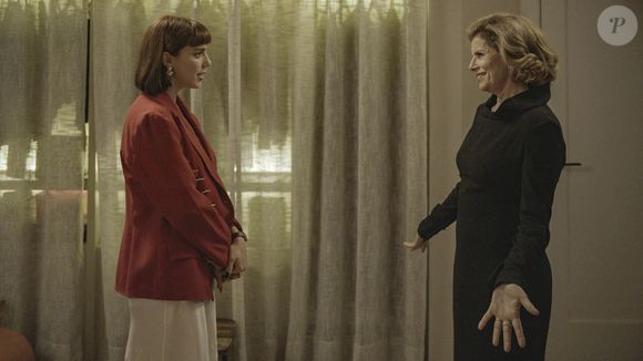 ‘Vale Tudo’: Solange (Alice Wegmann) ofereceu um jantar para Odete Roitman (Debora Bloch), na tentativa de amolecer o coração da sogra
