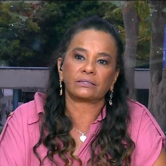 Arrependida de falas polêmicas, Solange Couto dá explicação para Ana Maria Braga no 'Mais Você': 'Tenho 69 anos, quase 70. Na minha infância, ouvia coisas...'