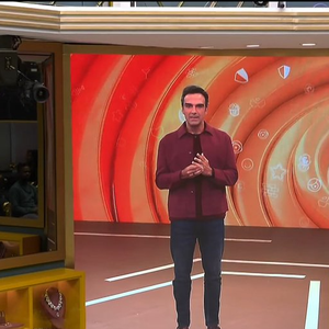 O BBB 27 já tem data para começar! Tadeu Schmidt retorna ao comando da temporada, que estreia em 11 de janeiro de 2027 e terá Pipocas, Camarotes e veteranos na casa mais vigiada do Brasil