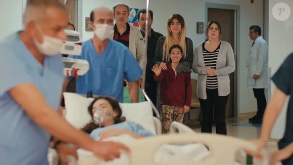 Bahar ganha alta médica para alegria dos filhos, noivo (Arif), e amiga na novela 'Força de Mulher' no capítulo de 7 de janeiro de 2025