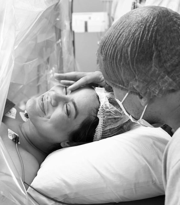 Filha de Lexa nasceu no último dia 02 de fevereiro com 25 semanas, mas morreu no dia 05