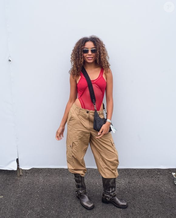 The Town 2025: a cantora Any Gabrielly aliou transparência e ousadia em seu look com um body cavado