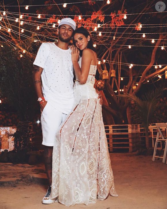 Pessoas que enfrentam determinada separação precisam dar 3 passos para ser gerada maturidade emocional e força mental, entre elas a aceitação de que precisa mudar - foto ilustrativa de Neymar e Bruna Marquezine