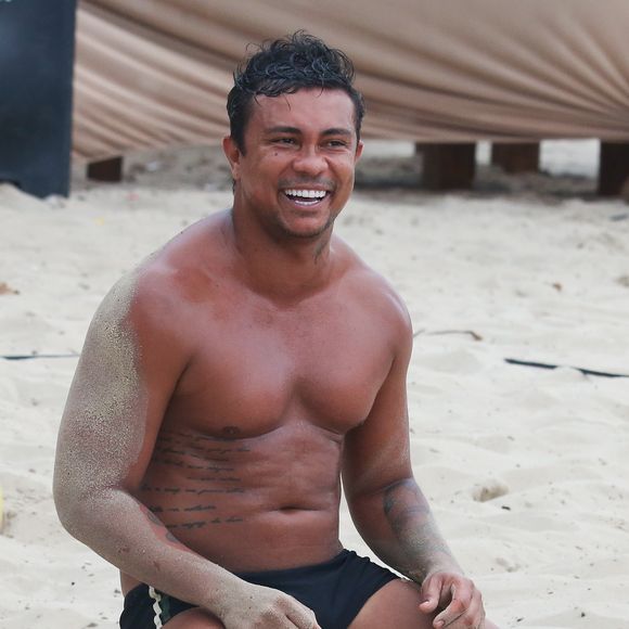 Xamã deixou em evidência o corpo torneado