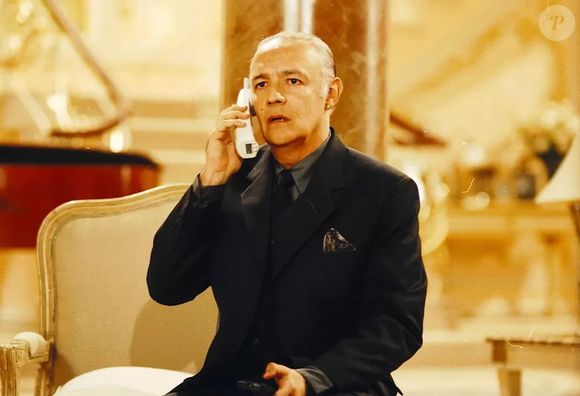 Ney Latorraca atribuiu ao diretor Walter Avancini sua decisão de assinar contrato com o SBT: 'Precisava alguém de nome'