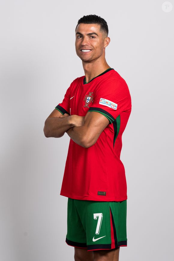 Cristiano Ronaldo atualmente está com 39 anos