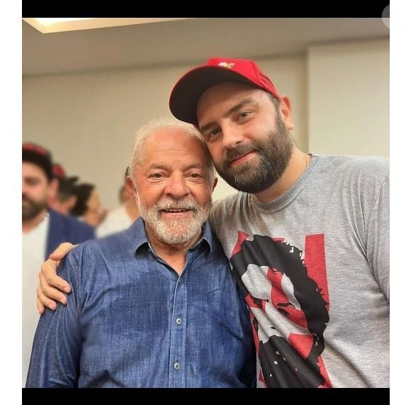 Estabelecer limites, corrigir comportamentos e servir de exemplo são algumas das responsabilidades dos pais na educação dos filhos, segundo o filósofo Francesc Torralba. Ao abordar o papel dos responsáveis dentro da família, o especialista se posicionou contra a tentativa de transformar a relação parental em uma amizade entre iguais. 'Um pai tem que corrigir, premiar, colocar limites e ser exemplo', afirmou, em declaração divulgada pelo portal espanhol Ok Diario