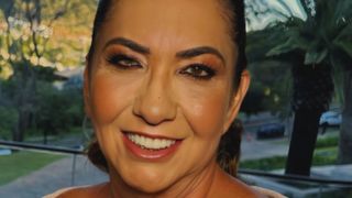 27 anos após o 'i' de escola', mãe de Virginia Fonseca cria nova palavra brasileira: Margareth Serrão explica o grave erro de português após reação da web. 'Sou meio assim'