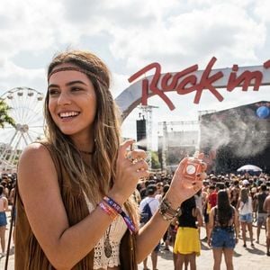 Cinco fragrâncias da Wepink com projeção marcante e durabilidade prolongada para acompanhar o público durante longas horas de caminhada e shows em festivais