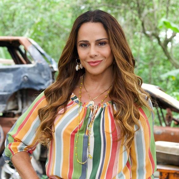Viviane Araujo é a Consuelo da novela 'Três Graças', na Globo: 'Chegou com força total', disse Belo