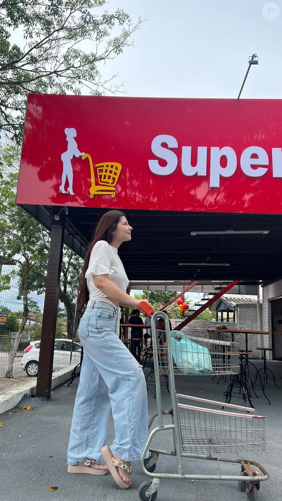 Andressa Urach fez uma visita recentemente ao 'Super Urach' e detalhou um acontecimento inusitado que aconteceu por meio dos stories.