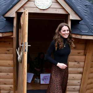 Moda de Kate Middleton: criar looks com sobreposição neste inverno, além de apostar em tecidos estampados, como animal print, é uma boa opção.