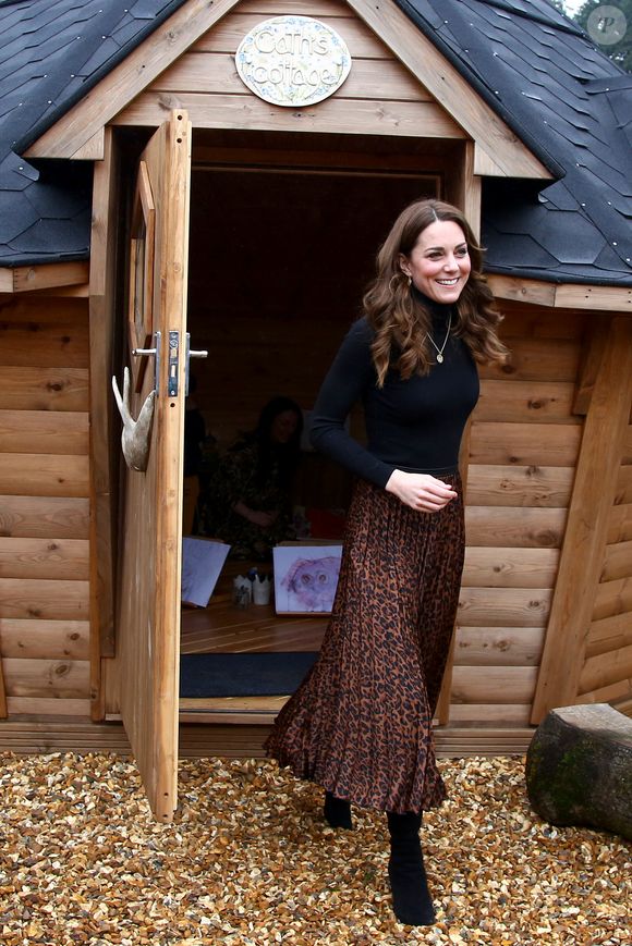 Moda de Kate Middleton: criar looks com sobreposição neste inverno, além de apostar em tecidos estampados, como animal print, é uma boa opção.