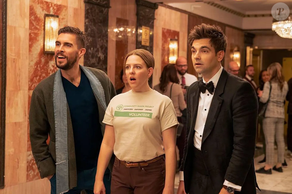 A trama acompanha dois irmãos à sombra do sucesso repentino do irmão caçula, ChaseDreams