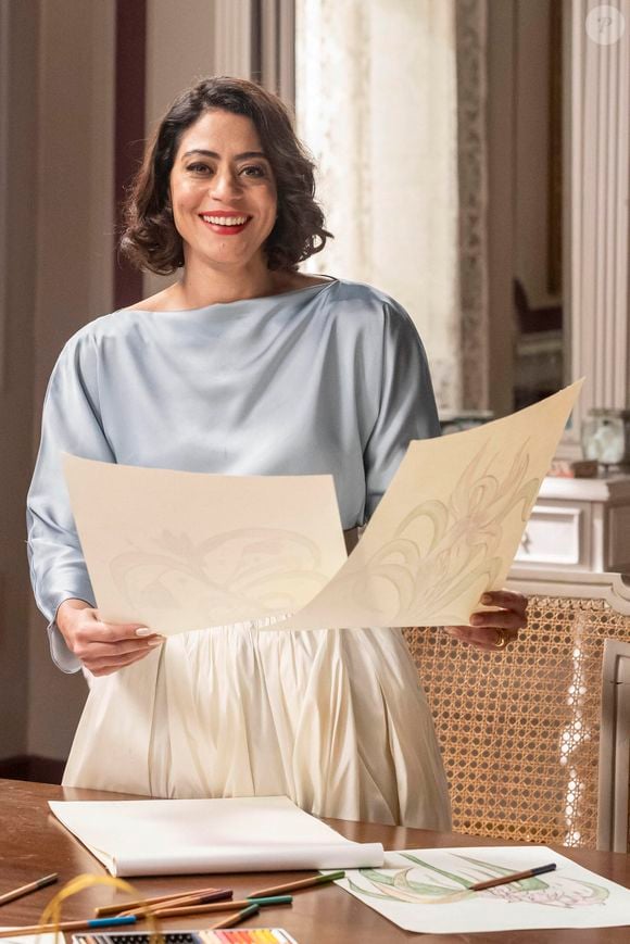 Carol Castro interpreta Clarice na novela 'Garota do Momento'