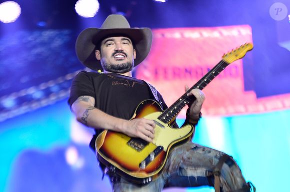 Fernando Zor é o quarto cantor a integrar a dupla, que já conta com Sorocaba como a primeira voz desde a formação