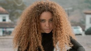 Entrevista | 'Fui ambulante e tive muitas Raquéis': Letícia Vieira, a Gilda de 'Vale Tudo' revela vida pessoal, ligação com Taís Araujo e cenas intensas na série 'Vermelho Sangue'